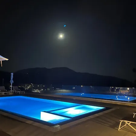 Апартаменты Sofia Amazing Views Агиос-Георгиос-Пагон